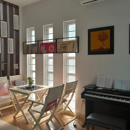 Qv Home-2